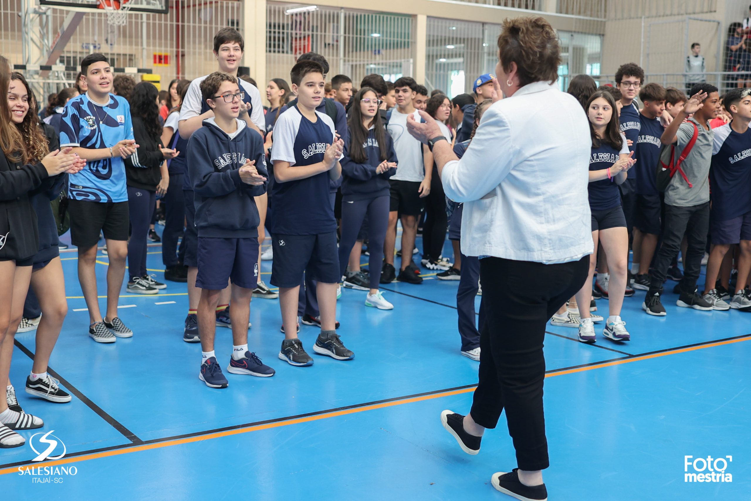 Aniversário da Diretora Veronica